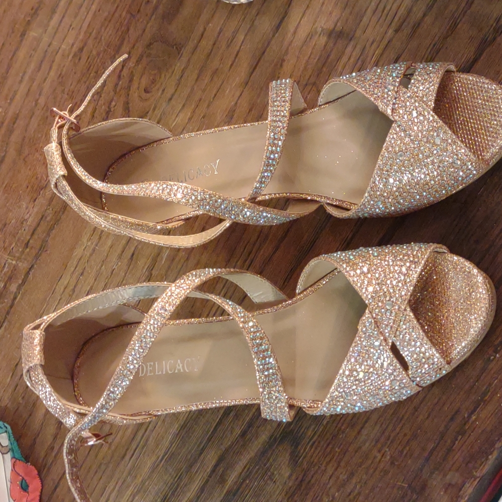 Delicacy Formal Sandals Strappy, Sparkly 3in Heels, Size 7.5